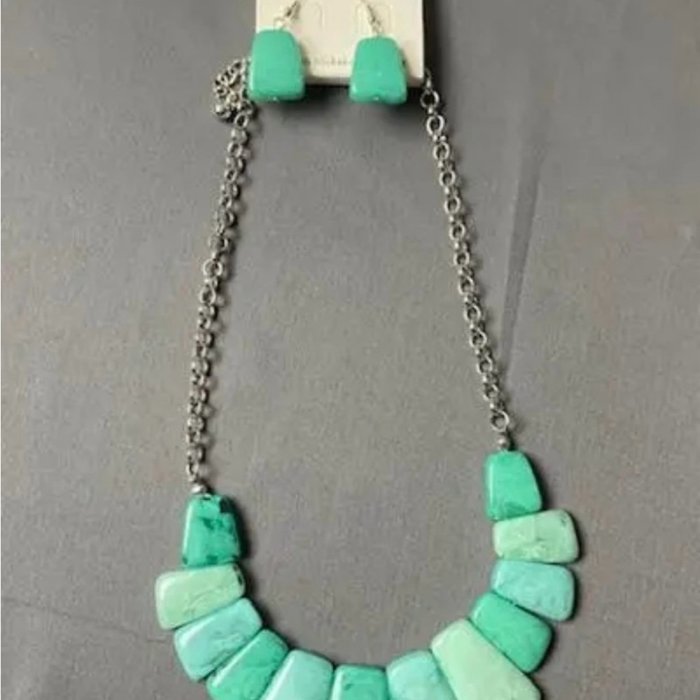 Accent Turquoise Necklace and Earring Set